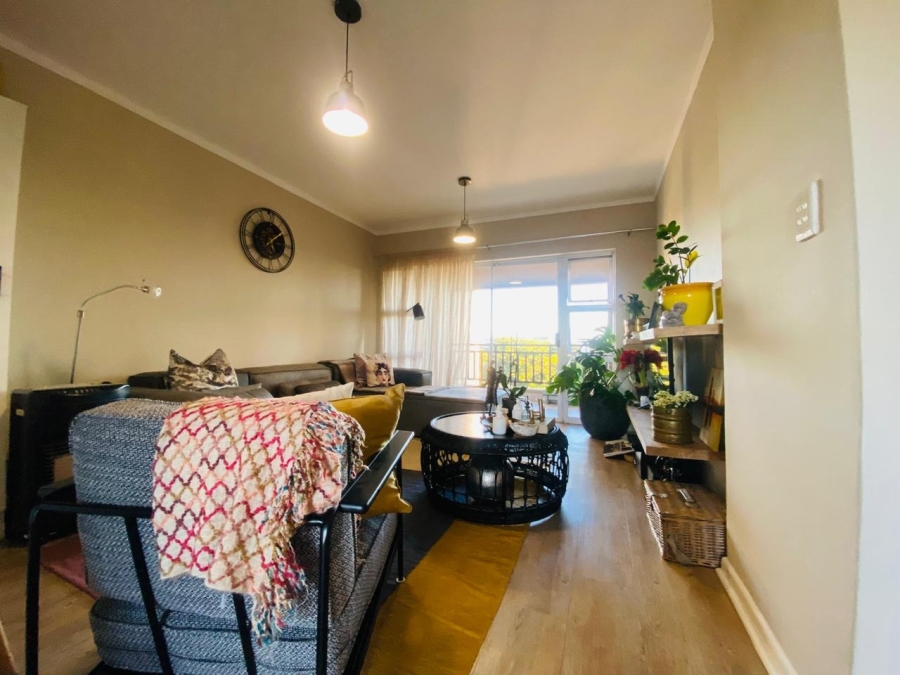 To Let 2 Bedroom Property for Rent in Royal Ascot Western Cape